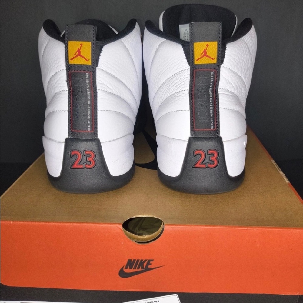 Jordan 12 - Picture 2 of 3